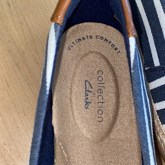 NEW Clarks Navy Striped Canvas Espadrilles Loafers - Picture 8 of 10